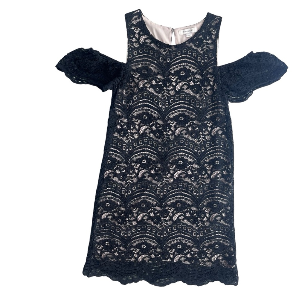Francesca’s Women’s S Black Tan Floral Lace Cold Shoulder Sl Scallop Shift Dress